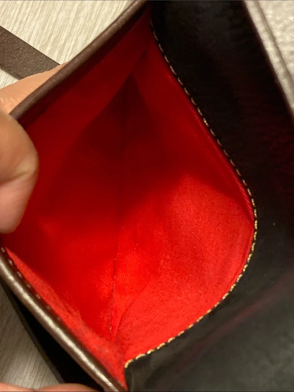 Dooney Bourke video has good